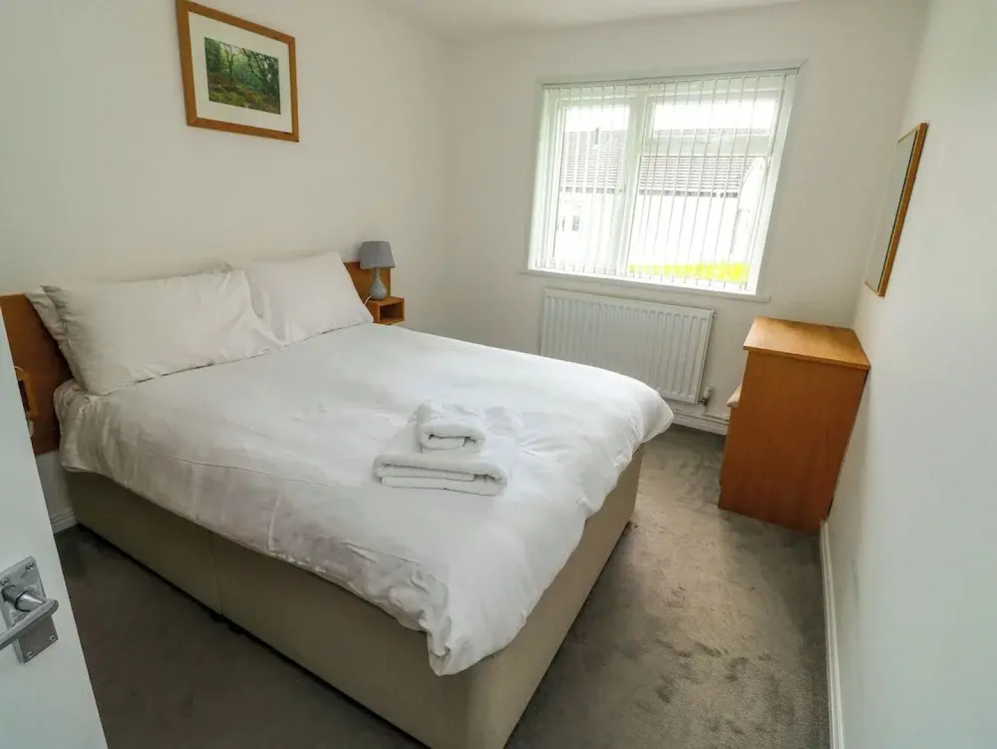 Harcombe House Bungalow 11