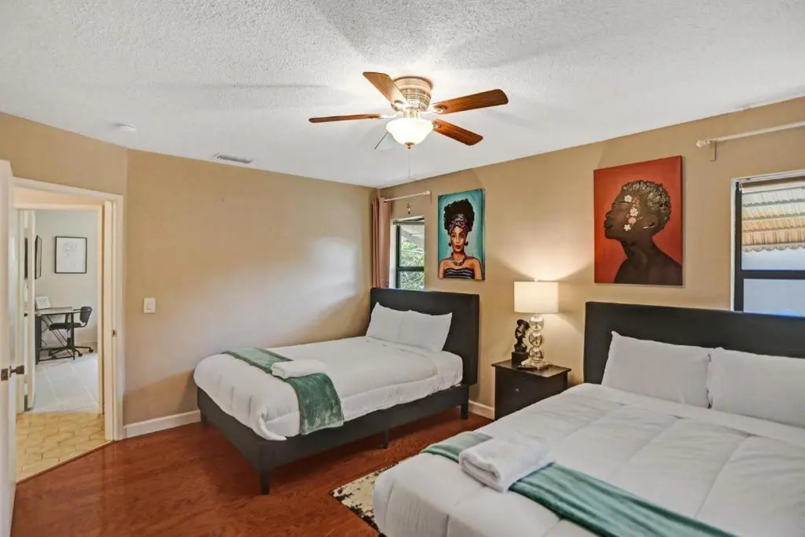 NEW Adorable Villa 7 min to Beach Trampoline