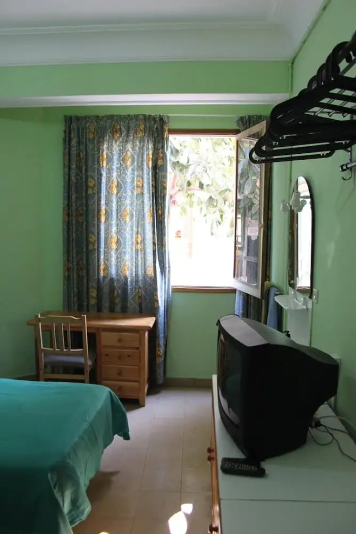 Pensión Sea of Clouds