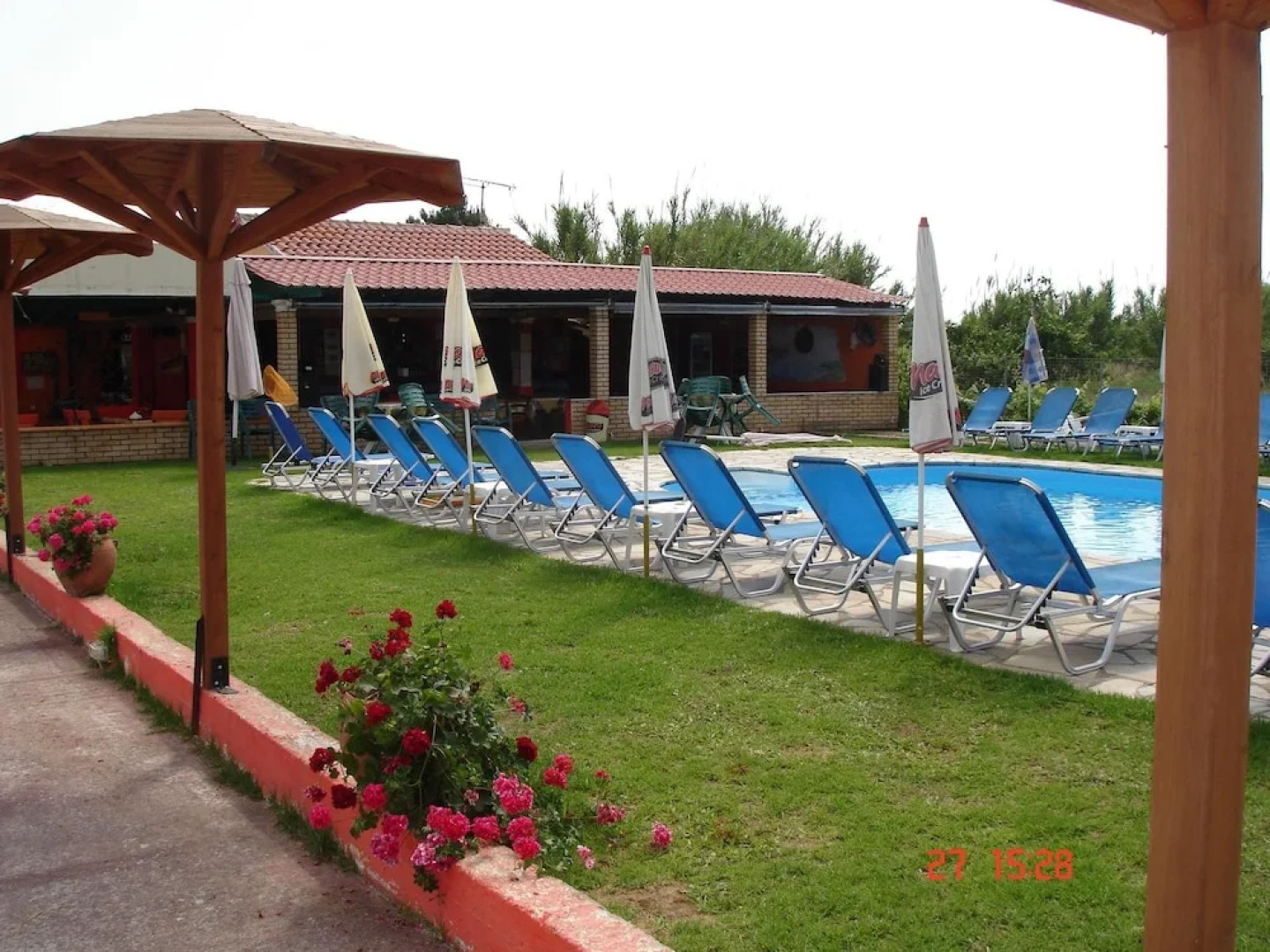 Studio in Corfu, With Pool Access, Enclosed Garden and Wifi