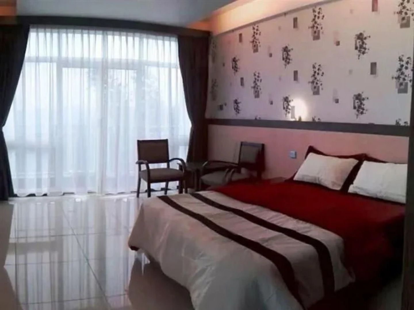 Strawberry Garden Hotel