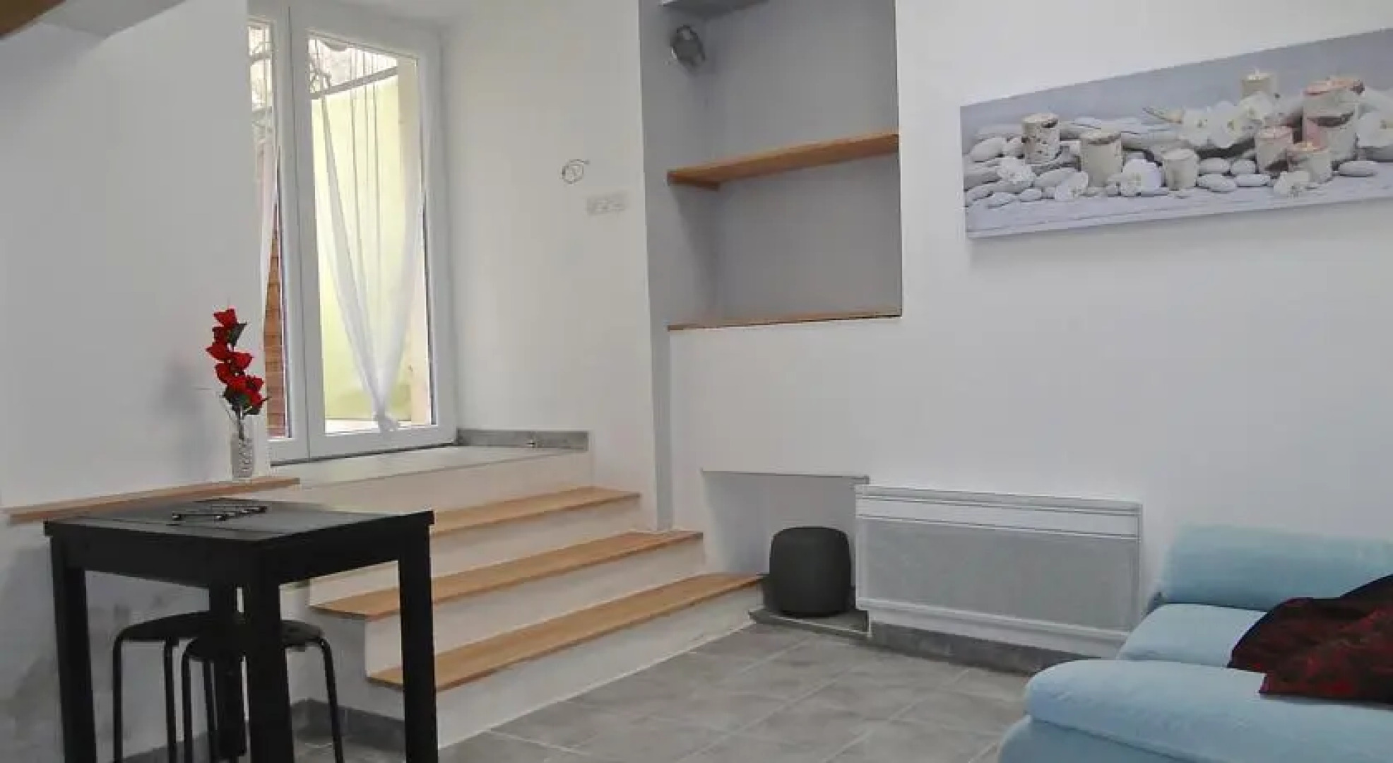 Côté Cour Saint Jacques