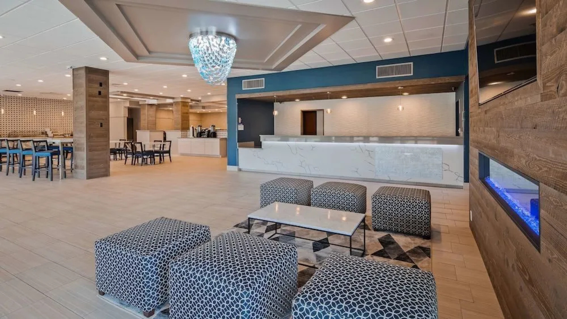 B/W Plus Columbia River Hotel & Conference Ctr