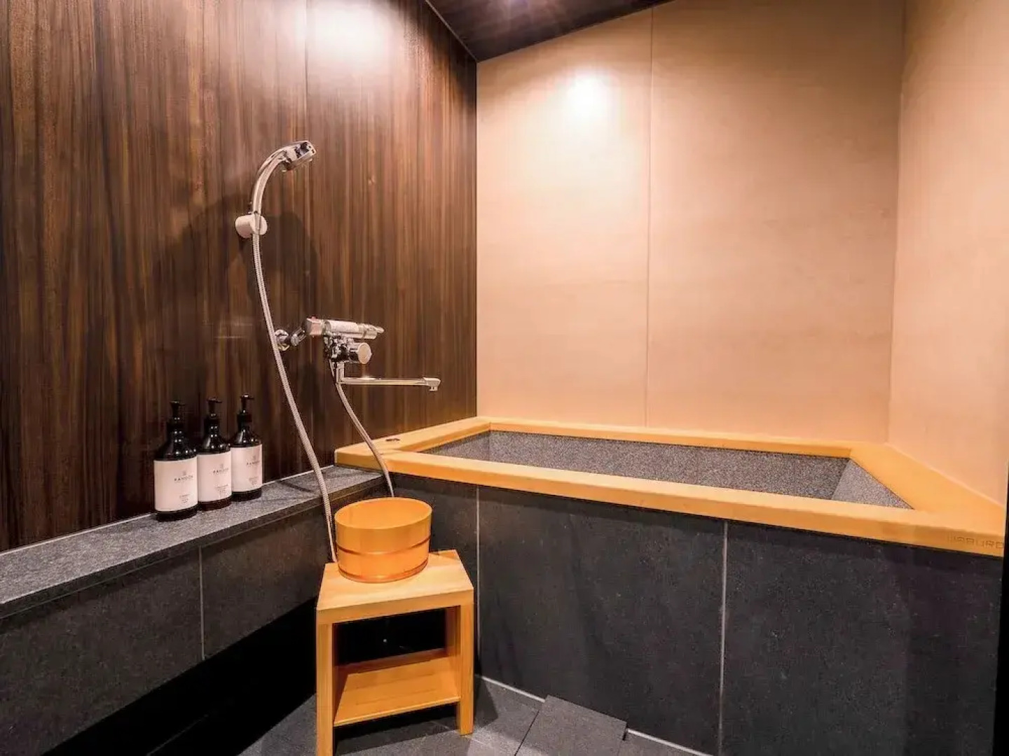 Randor Hotel Namba Osaka Suites