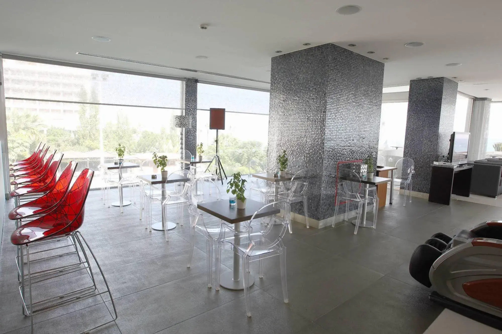 Silver Sands Beach Hotel