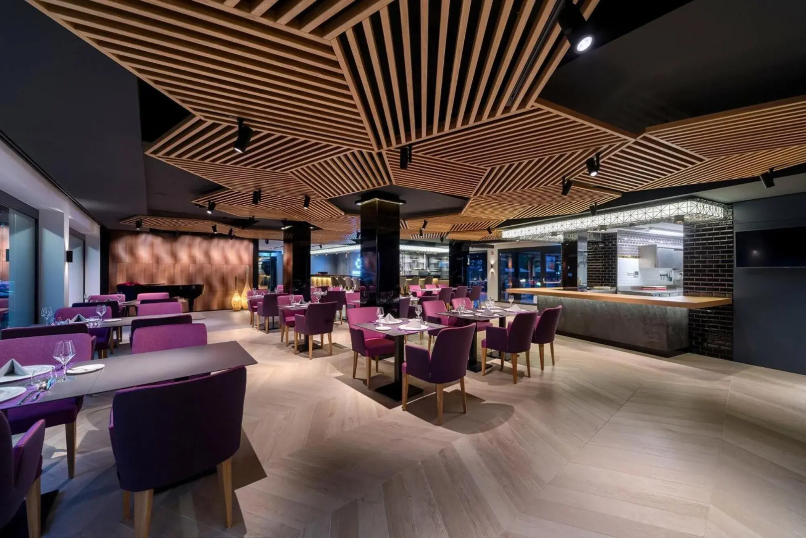 Donautica Hotel & Restaurant