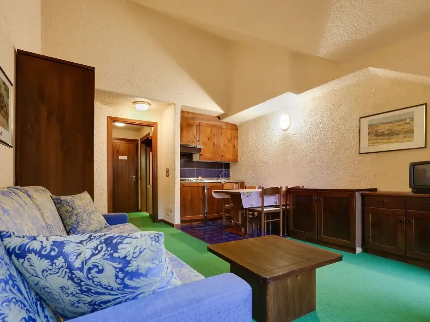 Pleasant Holiday Home in Artogne near Skiing