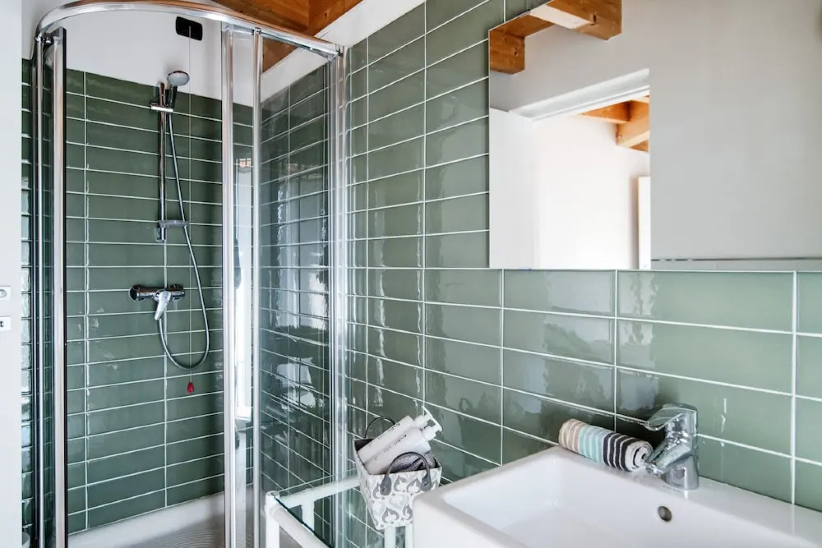 MyHomeInComo -  White Attic