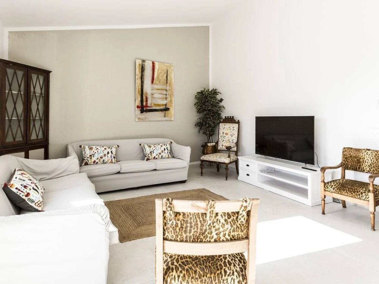 Residence by G Can Rochet