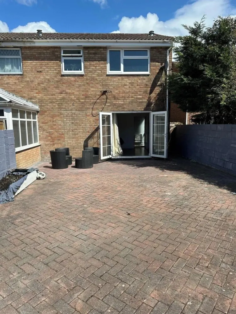 Cozy Retreat in Bridgend With 3 Bedrooms