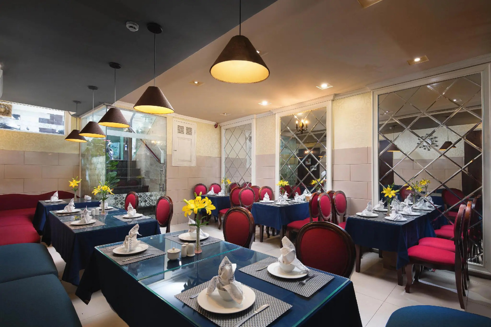 Отель Silk Flower Hotel & Spa