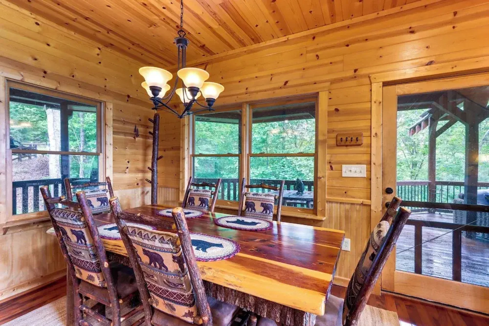 Ellijay Hideaway w/ Hot Tub, Views & Game Room!
