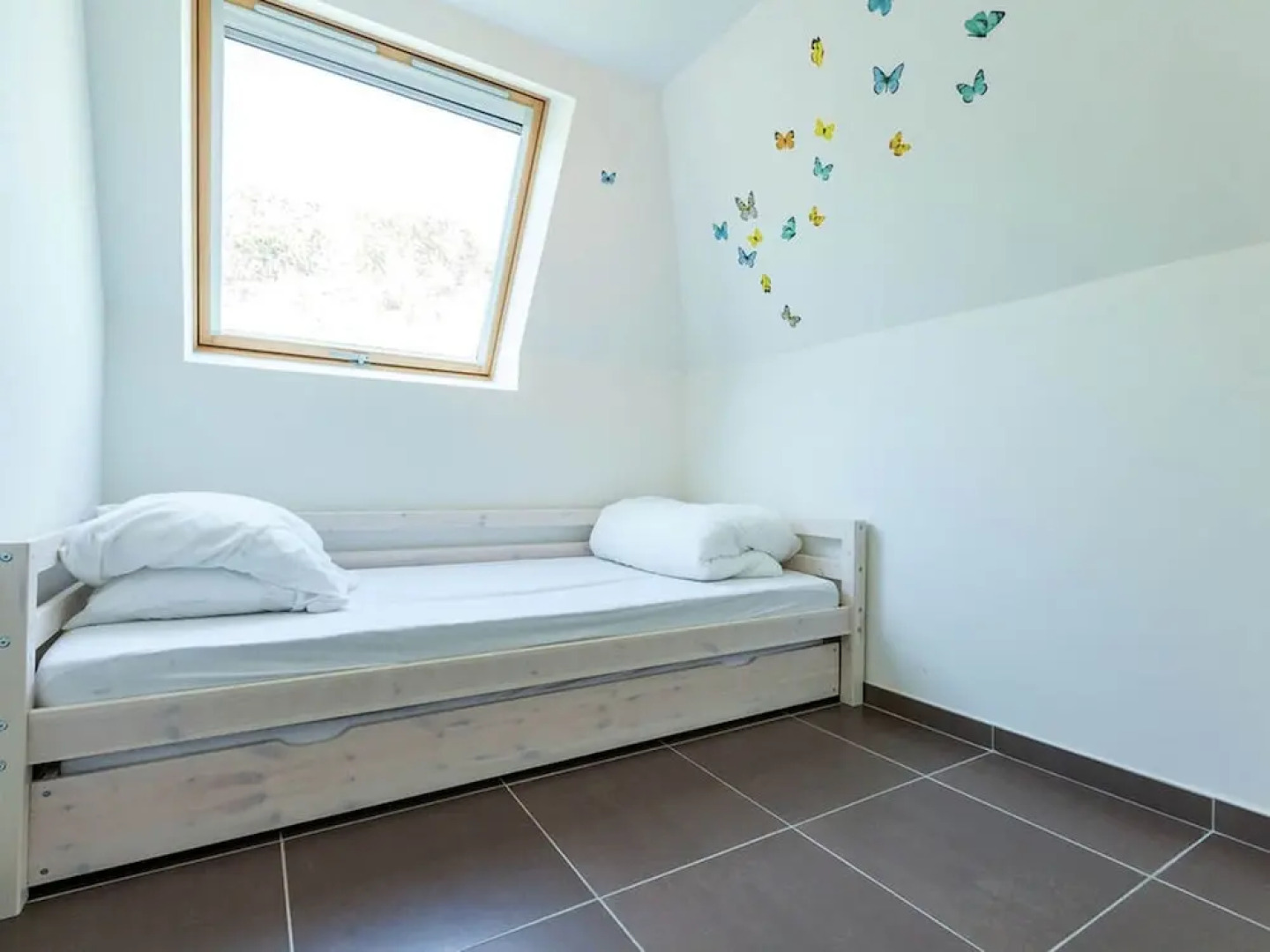 Relaxing Holiday Home in Adinkerke With Fenced Garden