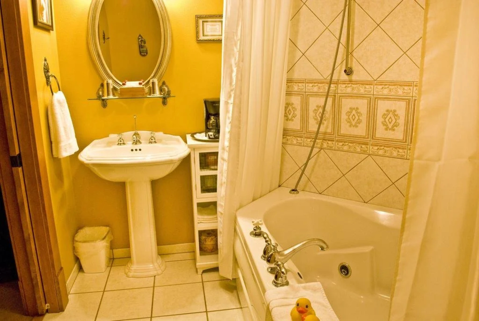 The Historic Elk Mountain Hotel