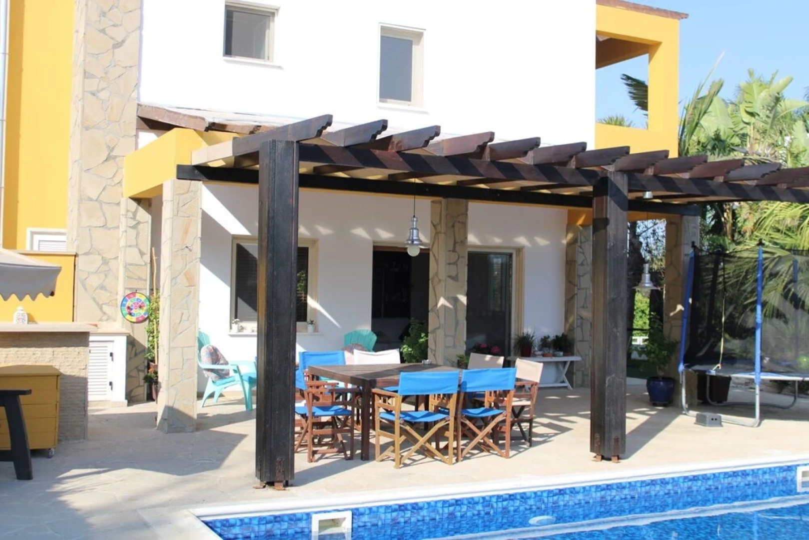 Immaculate 3-bed House in Pentakomo
