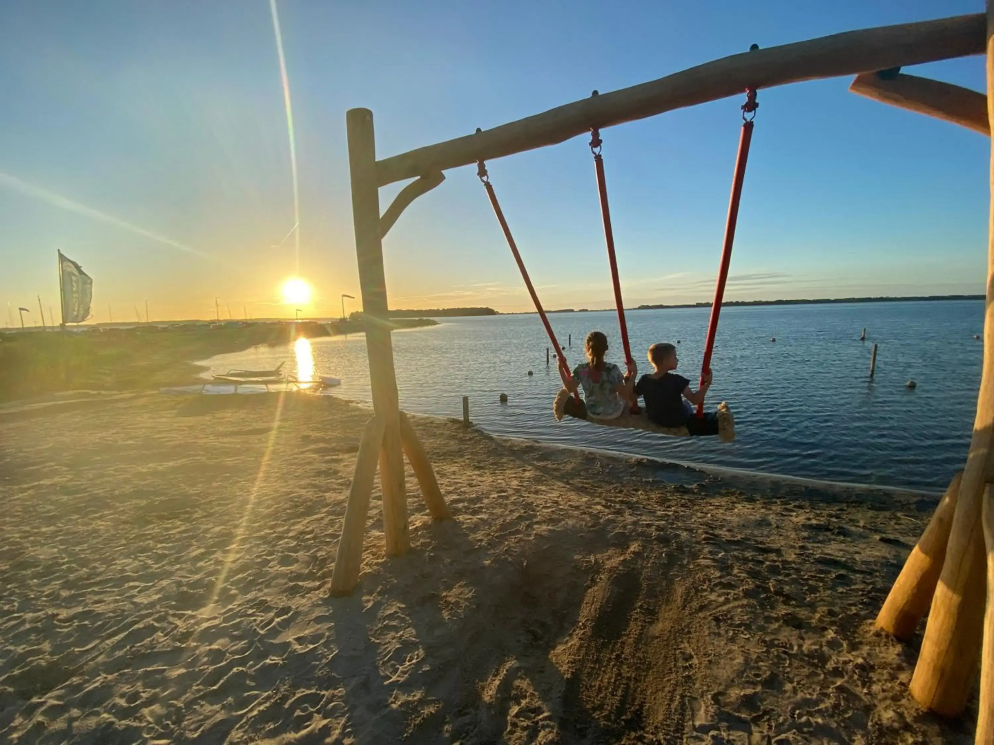 GREEN VILLA - Nachhaltiger Urlaub am Veluwemeer - großer Garten - Dachterrasse mit Meerblick - bis 2 Hunde inklusive