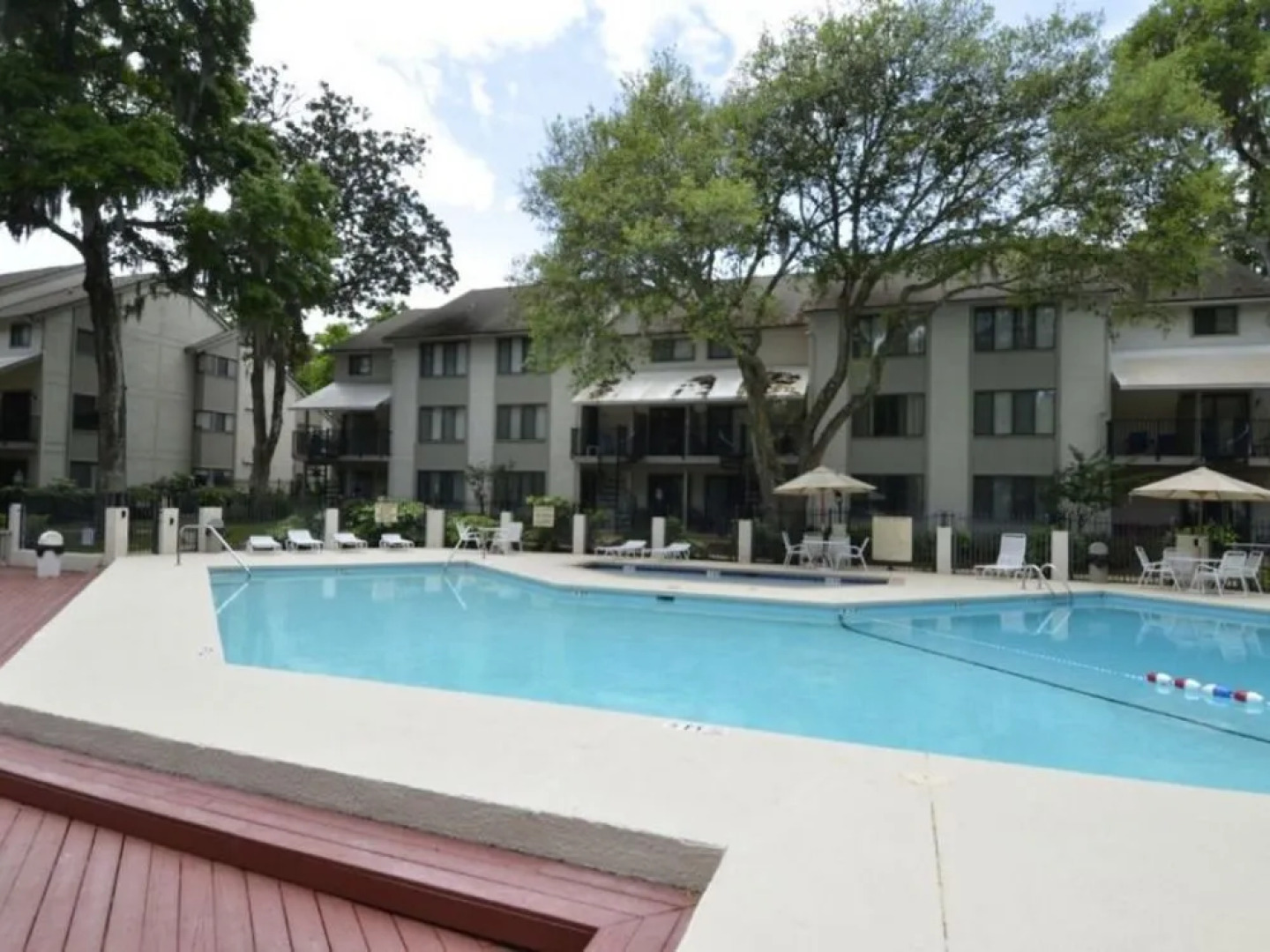 31 Springwood Villa 2 Br villa by RedAwning