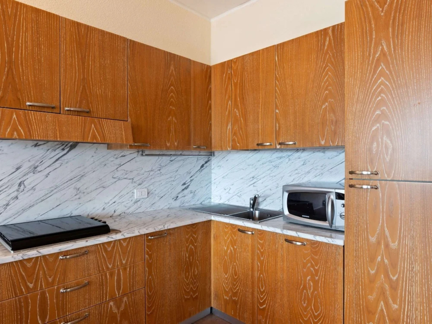 Spacious Apartment in Rancone With Lake View