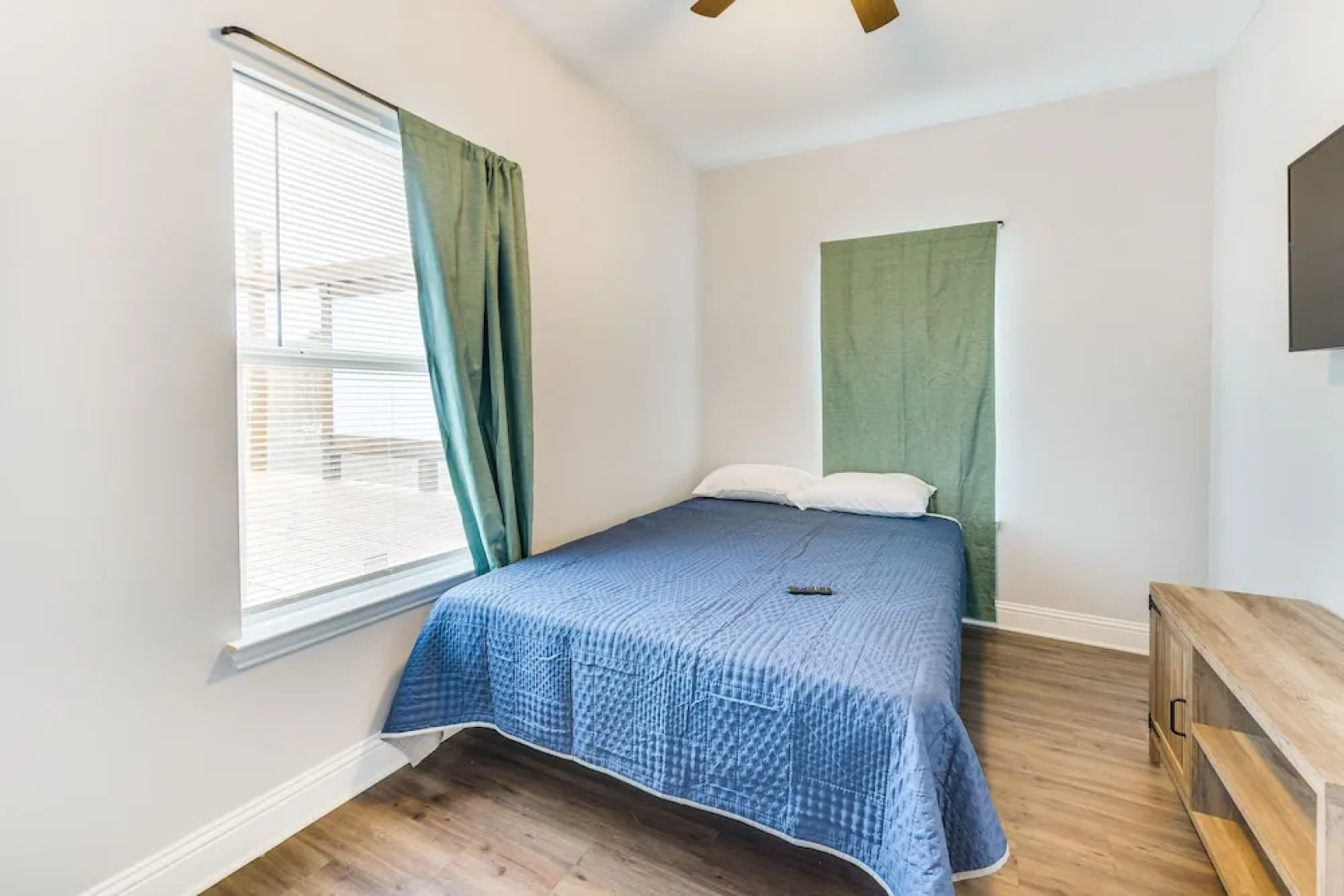 Texas Family Home w/ Hot Tub: 1 Mi to Lake Whitney