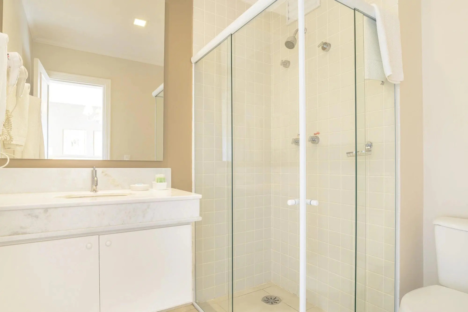 Pousada La Bas Suites de Montagne