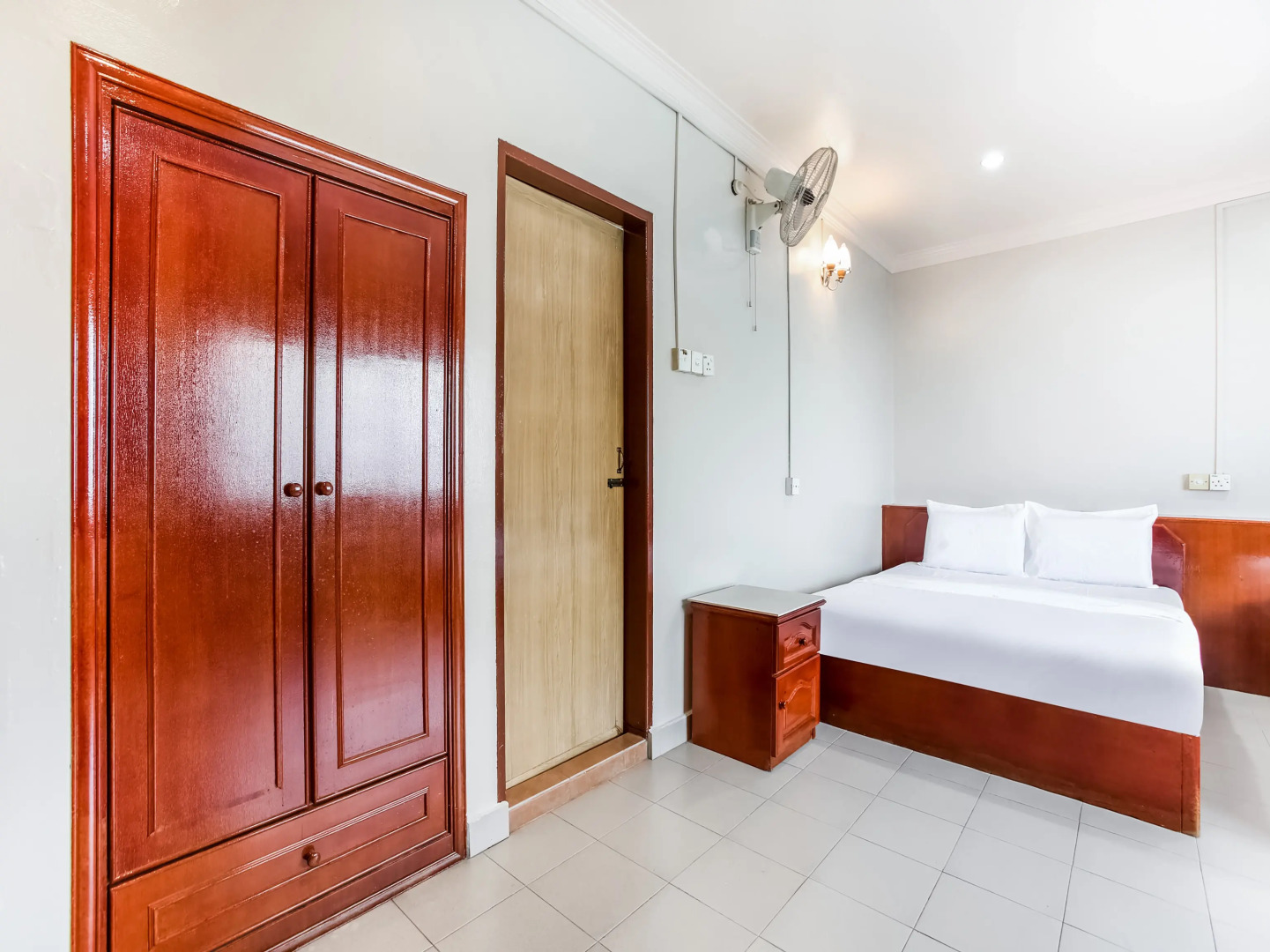 Hotel Dinar by OYO Rooms