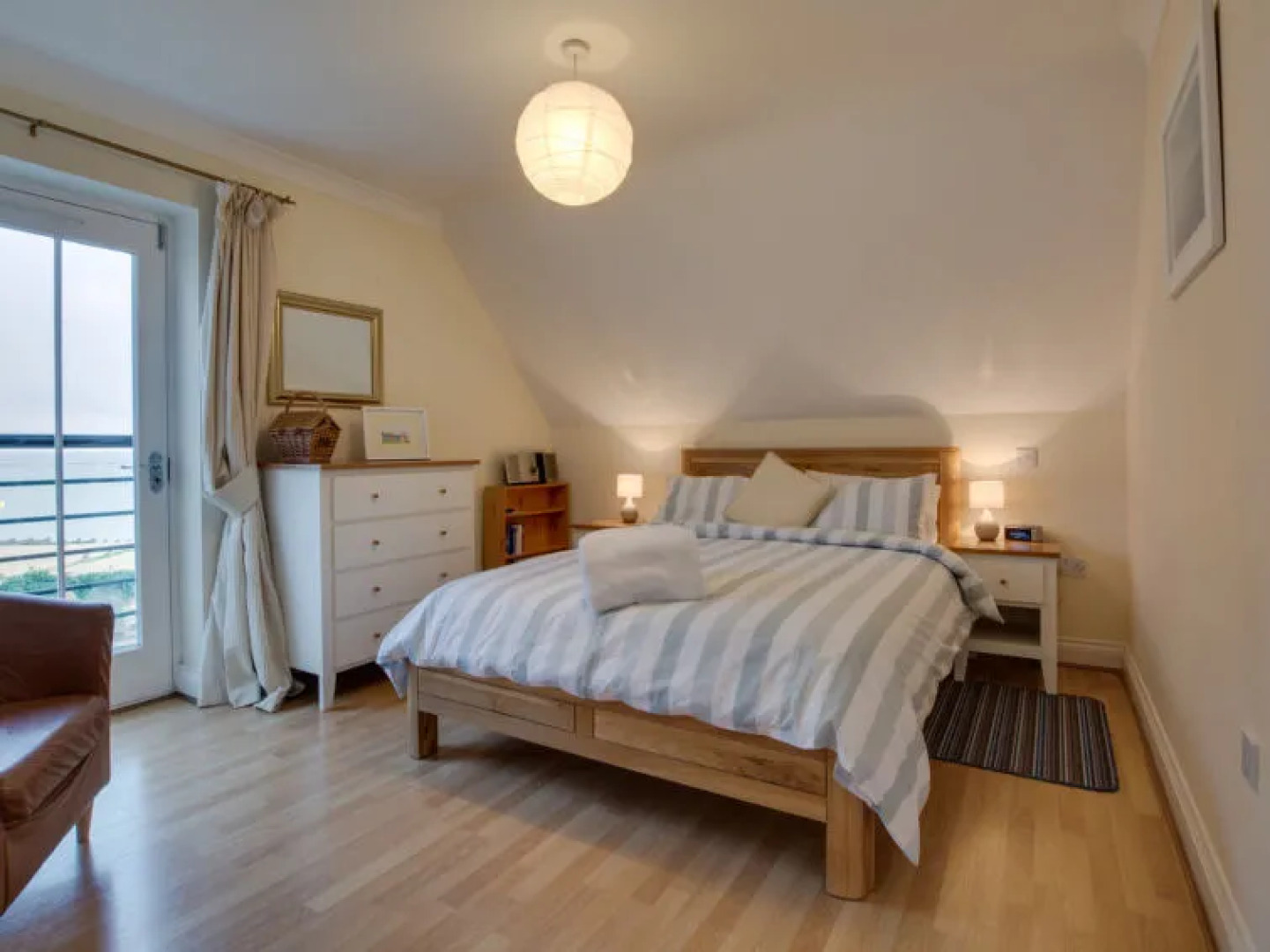 Holiday Home Whitepost