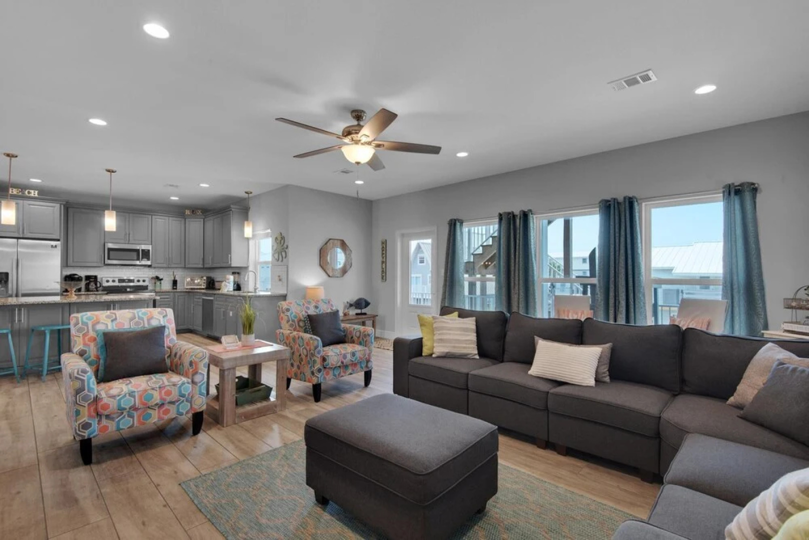 Toes In The Sand - Main House