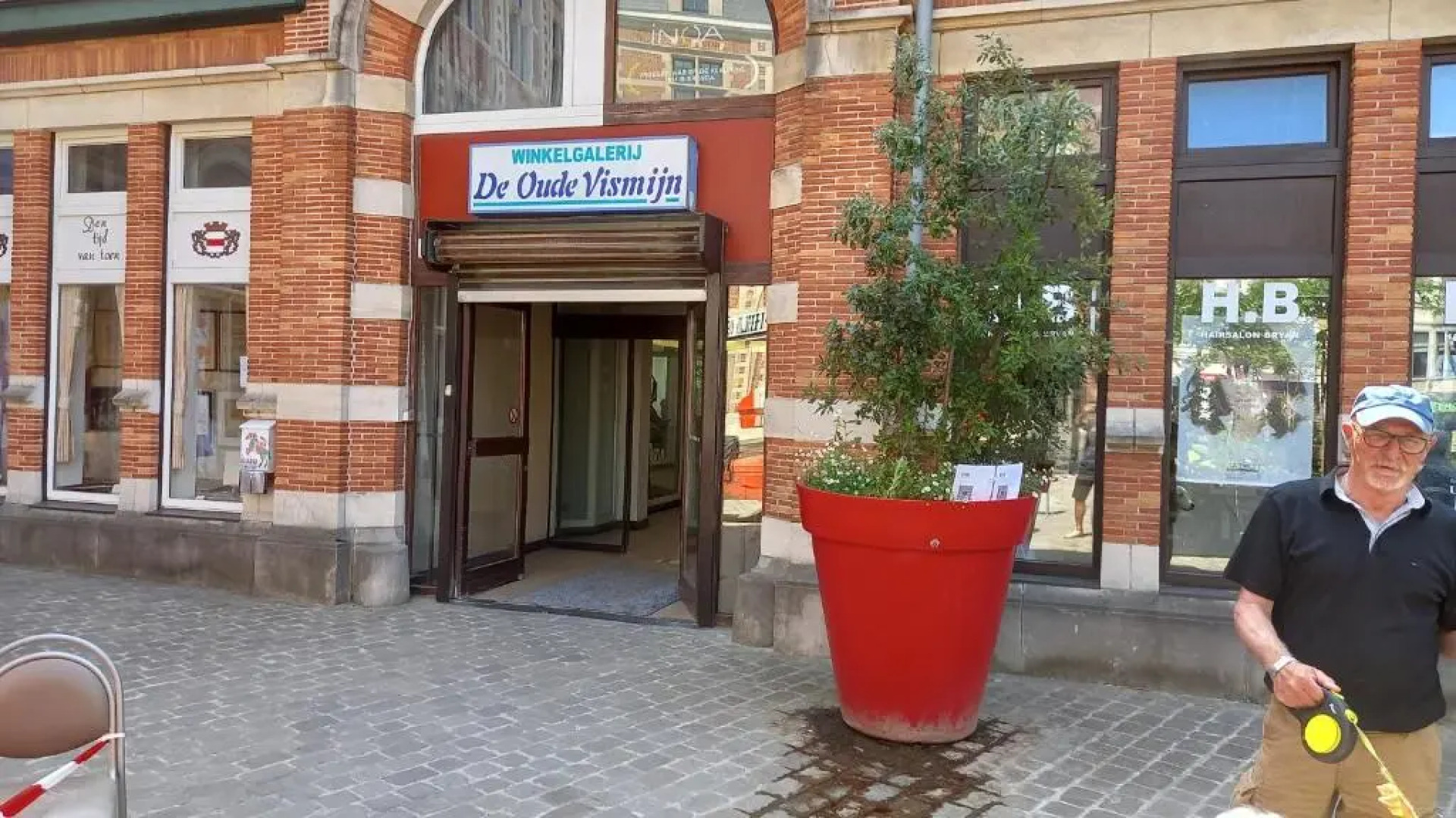 Luxe appartement met 3 slaapkamers en 1 kingsize bed slaapzetel en drie dubbelbedden