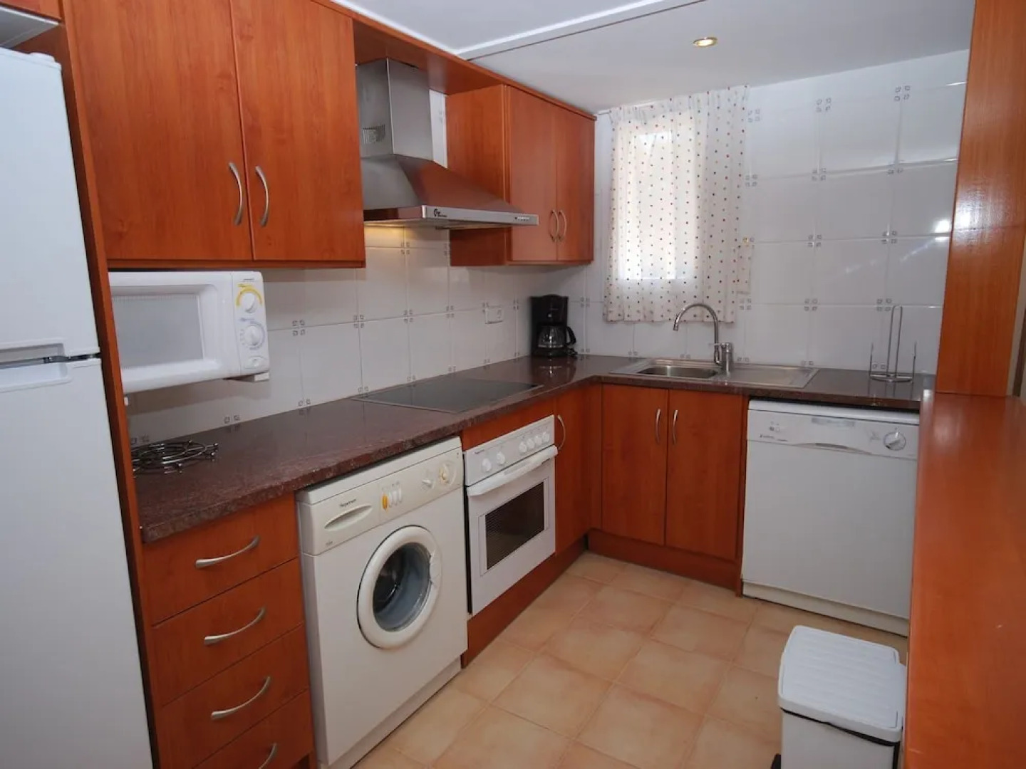 Beautiful Holiday Home With Dishwasher at 900m. From the sea