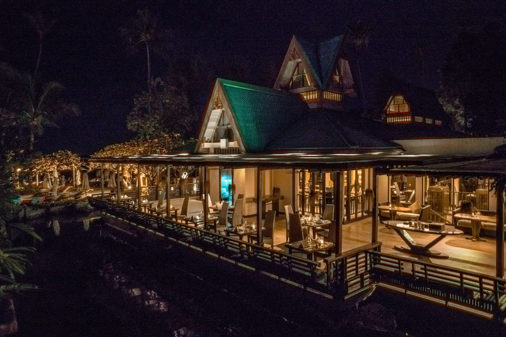 Отель Centara Grand Beach Resort and Villas Krabi