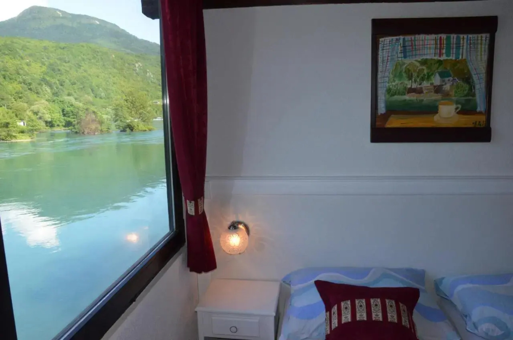 Rooms and Apartments Neron