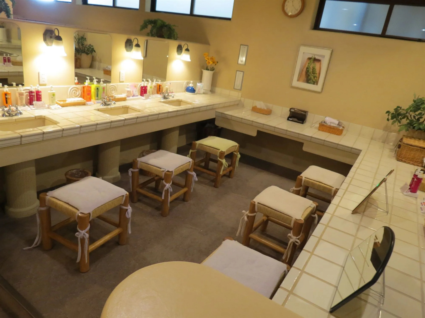 Poppy Springs Resort & Spa