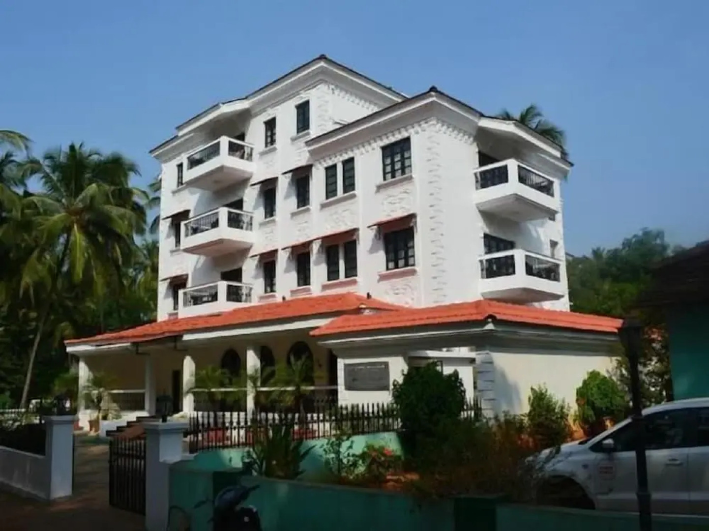 Silver Sands Hideaway - Beach Resorts