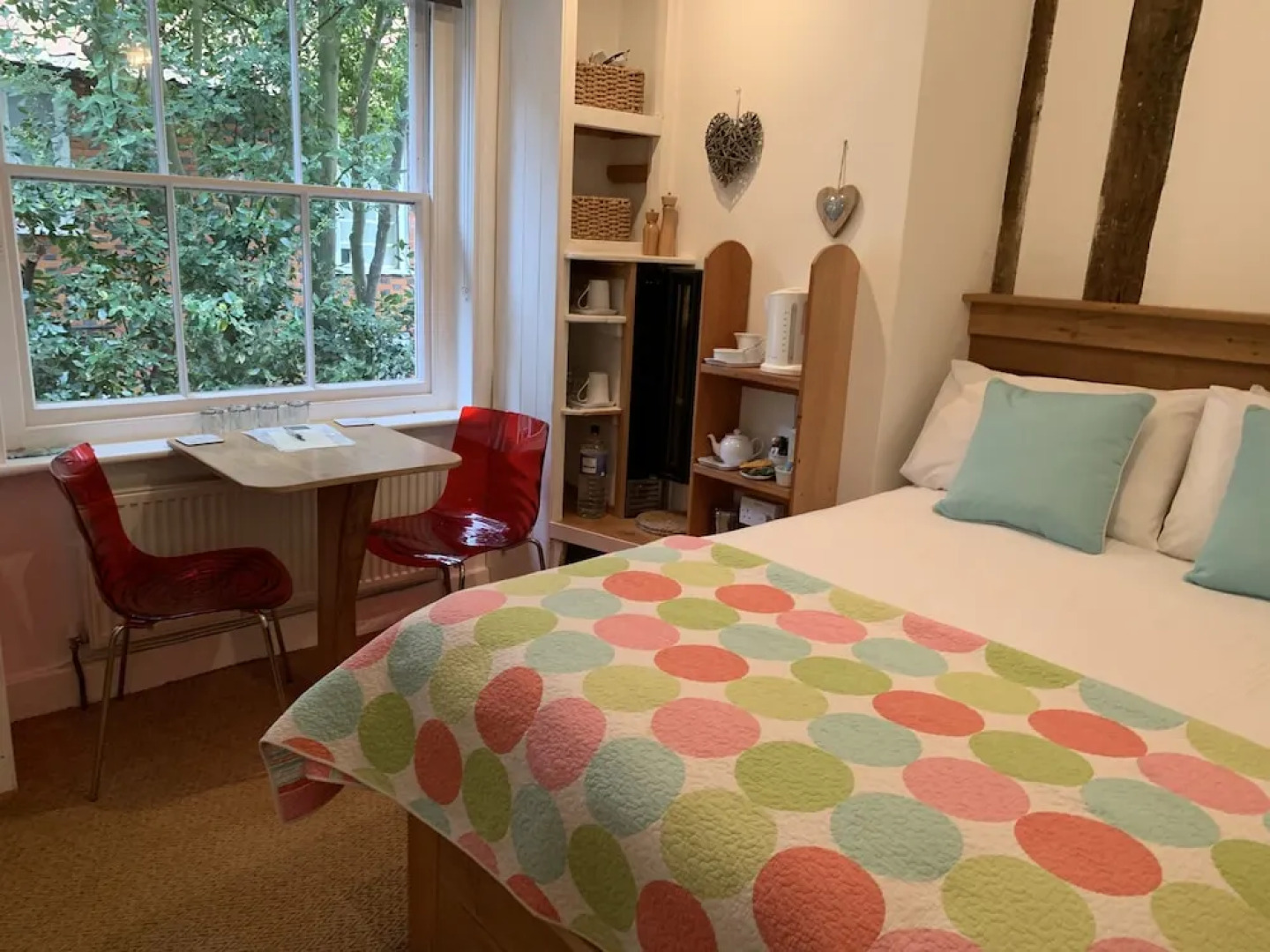 Rooms at no Three, Chameleon House