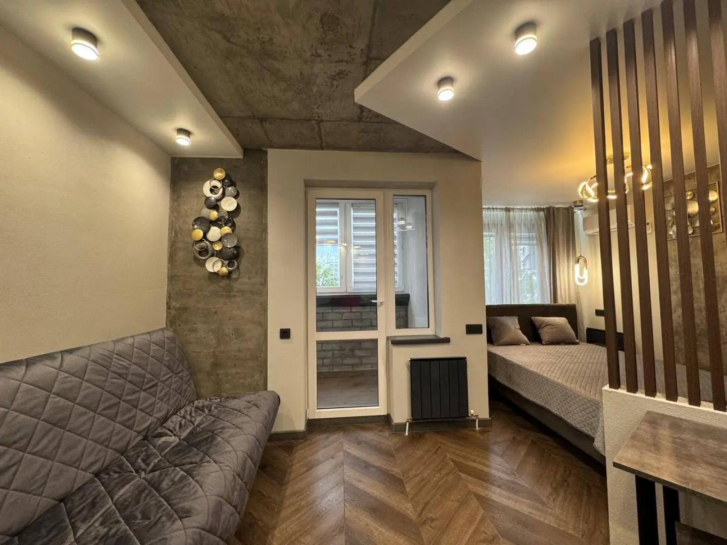 Апартаменты на улице Конституции 5/1