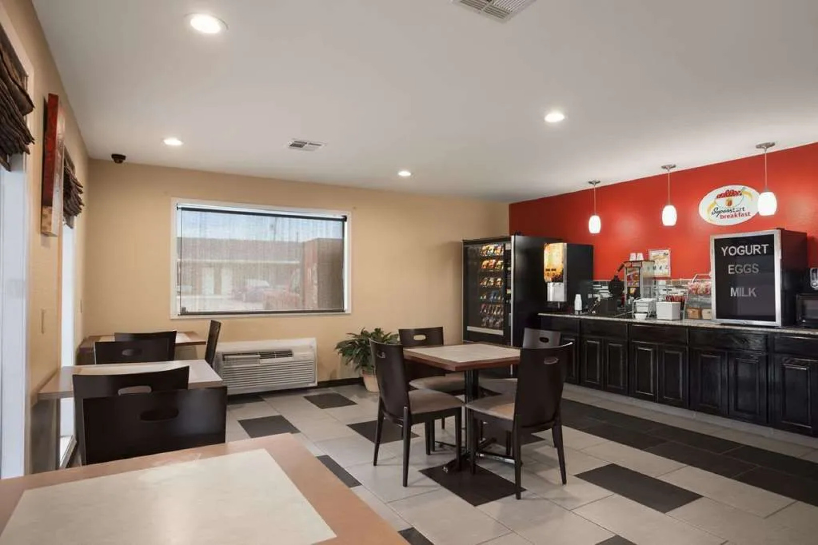 Super 8 By Wyndham Henryetta