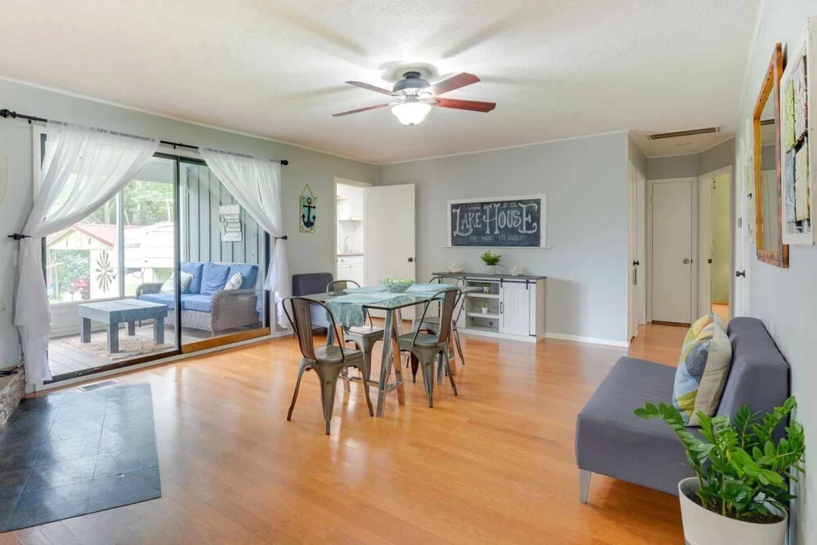 Rogers Vacation Rental ~ 7 Mi to Downtown