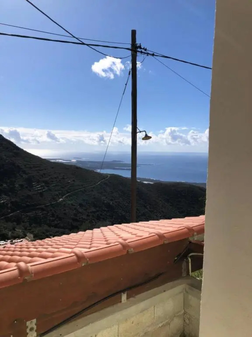 ARETI Sea View Mountain Cottage