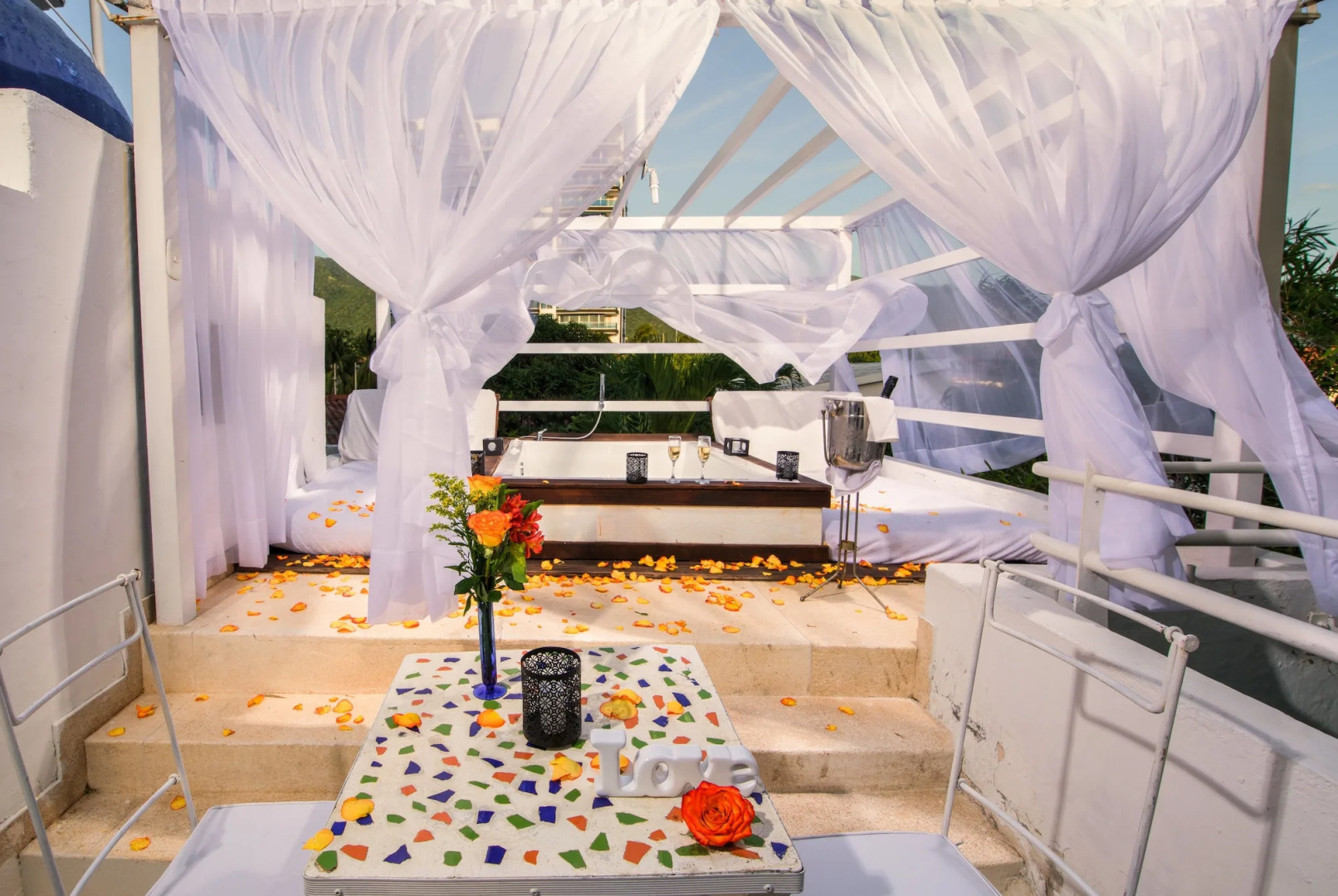 Santorini Hotel & Resort