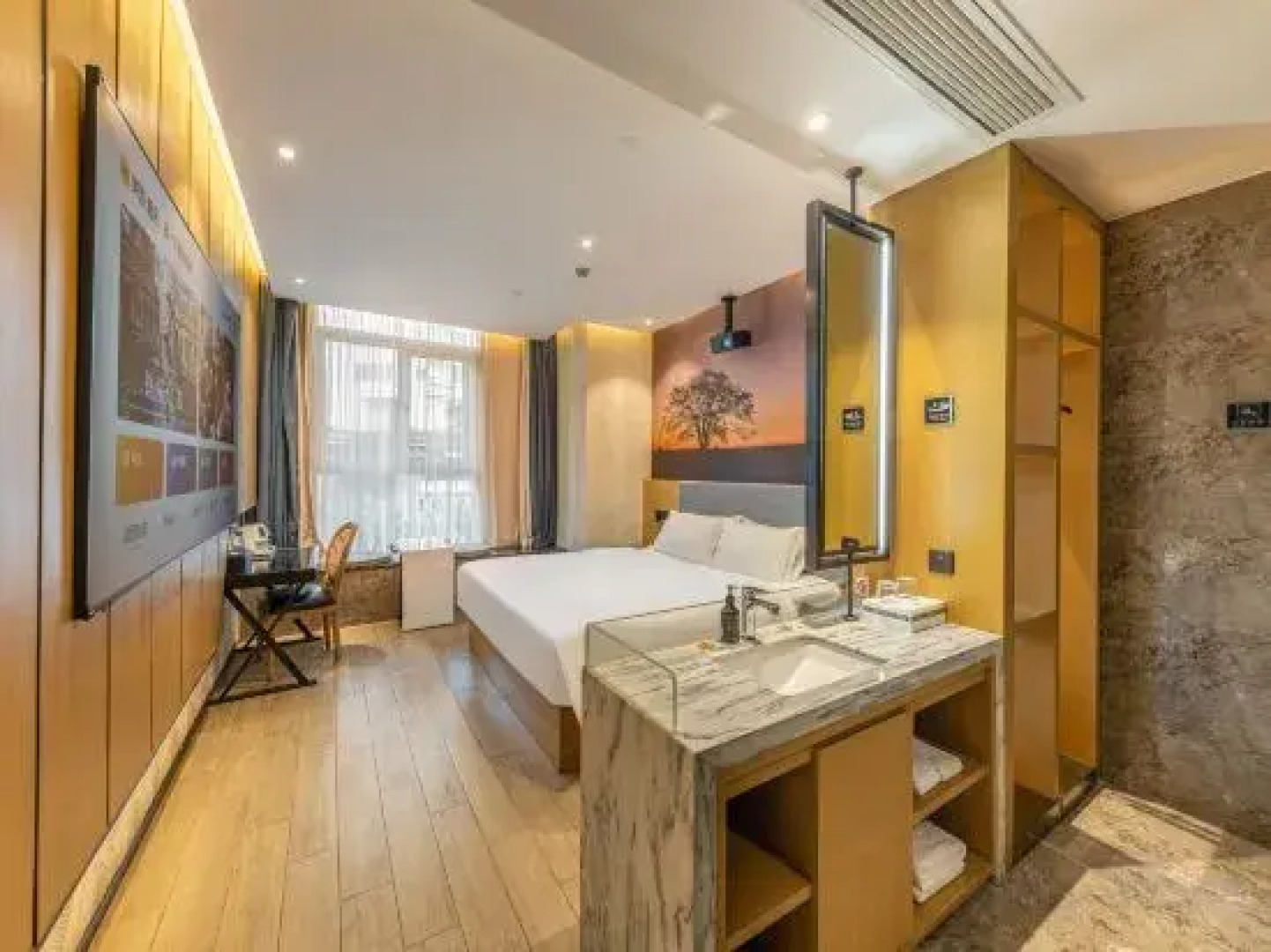 New Day Boutique Hotel