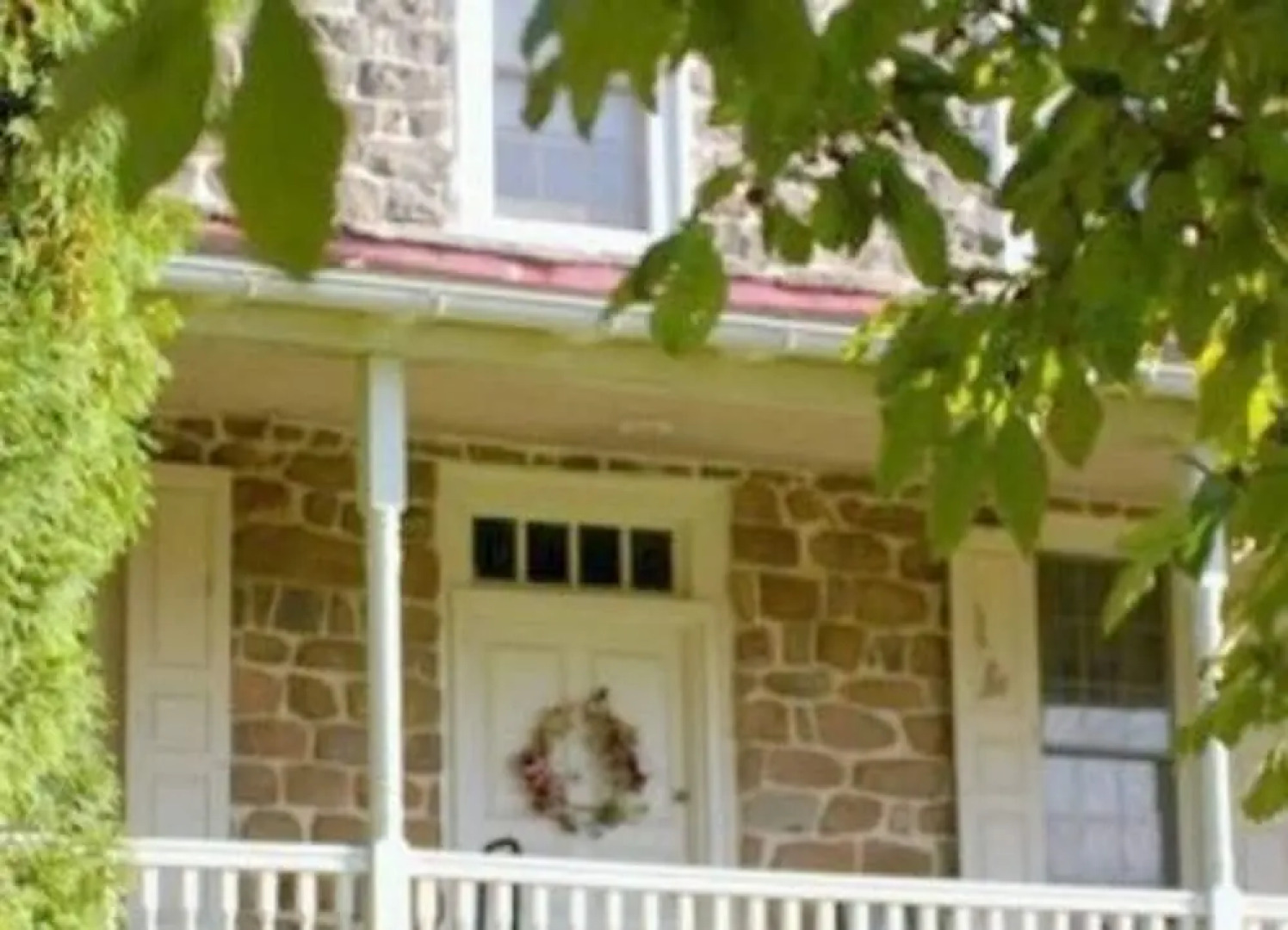 1732 Folke Stone Bed and Breakfast