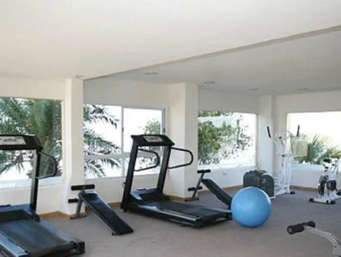 Hotel Marina del Faro Resort