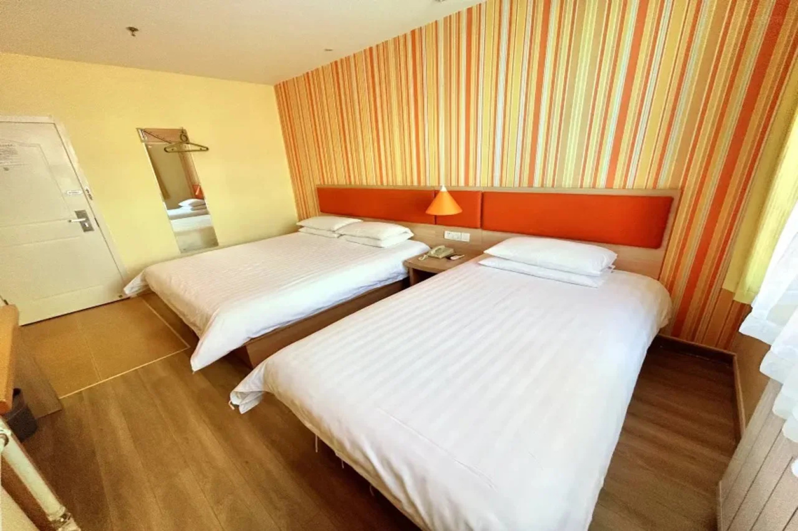 Home Inn Hohhot Wanda Plaza