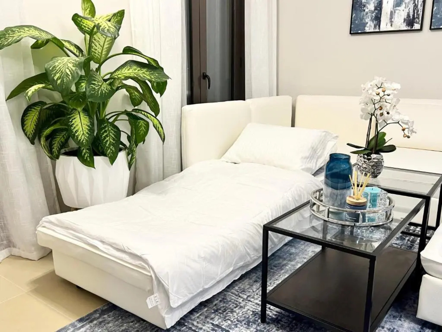 Stylish Apartment with a Jacuzzi (Park&Pool View)