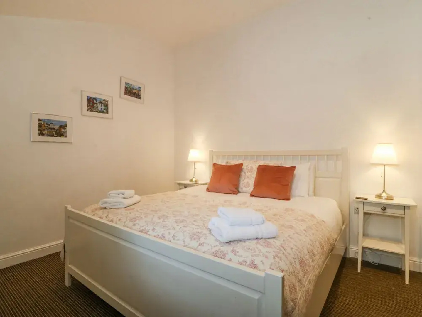 Maritime Mews, 6 The Oakleys