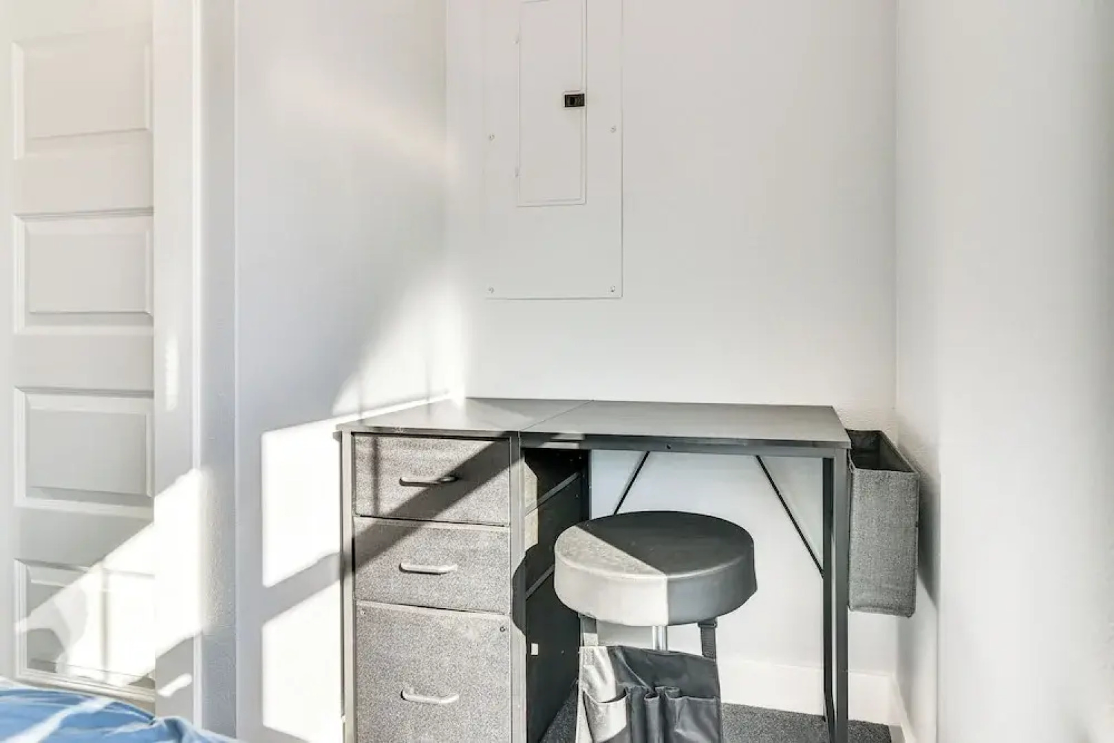 8 Mi to Dtwn Pdx: Unique Pet-friendly Home!