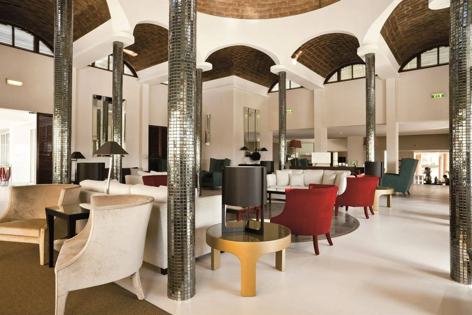 Отель Ozadi Altura Beach Resort