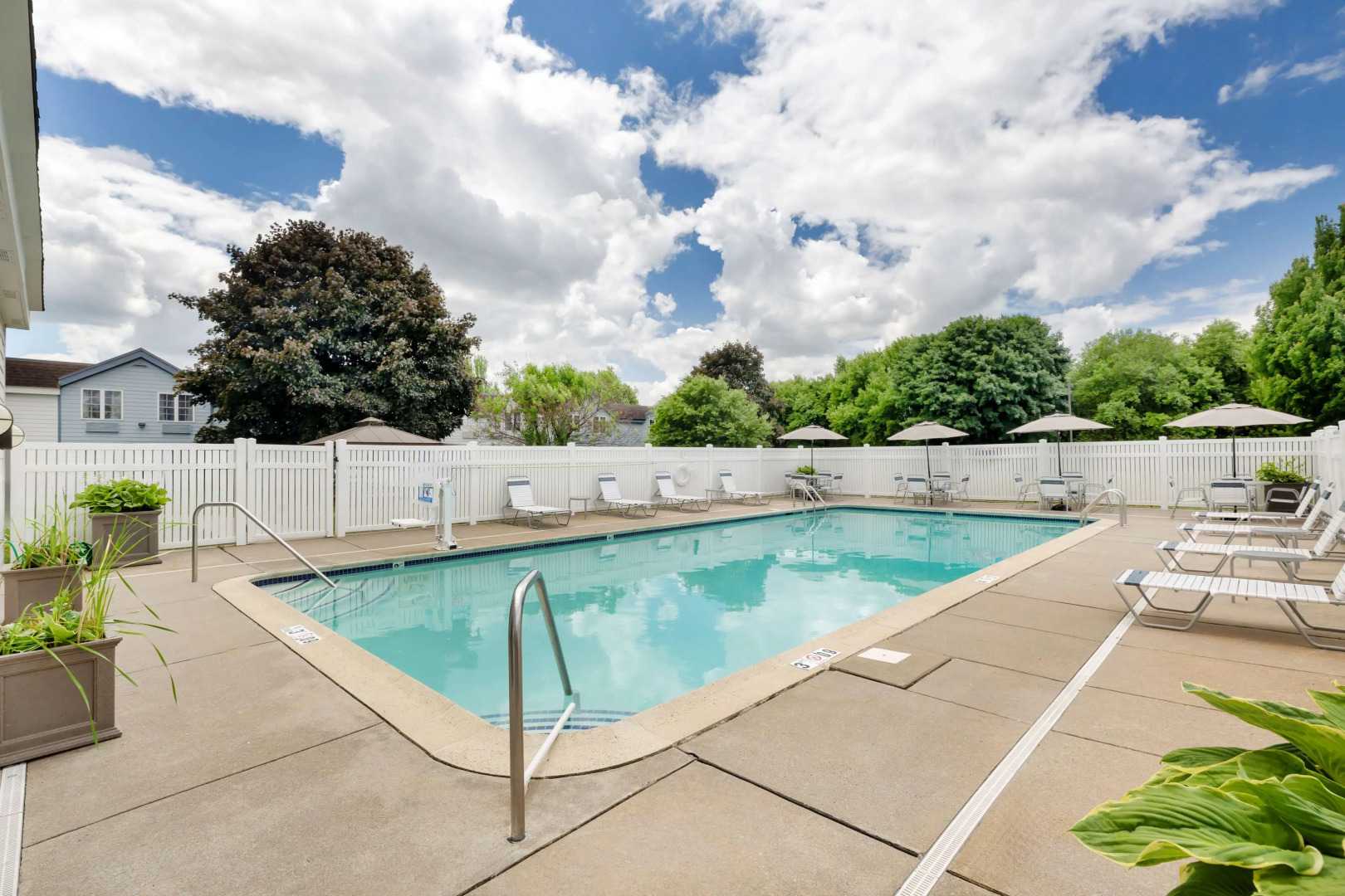 Best Western Hartford Hotel & Suites