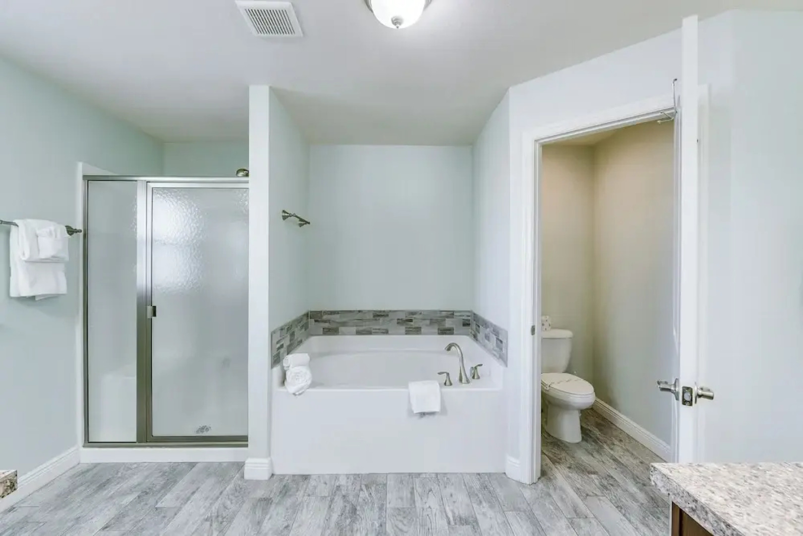 Port Charlotte Home w/ Screened Pool Near Golf!