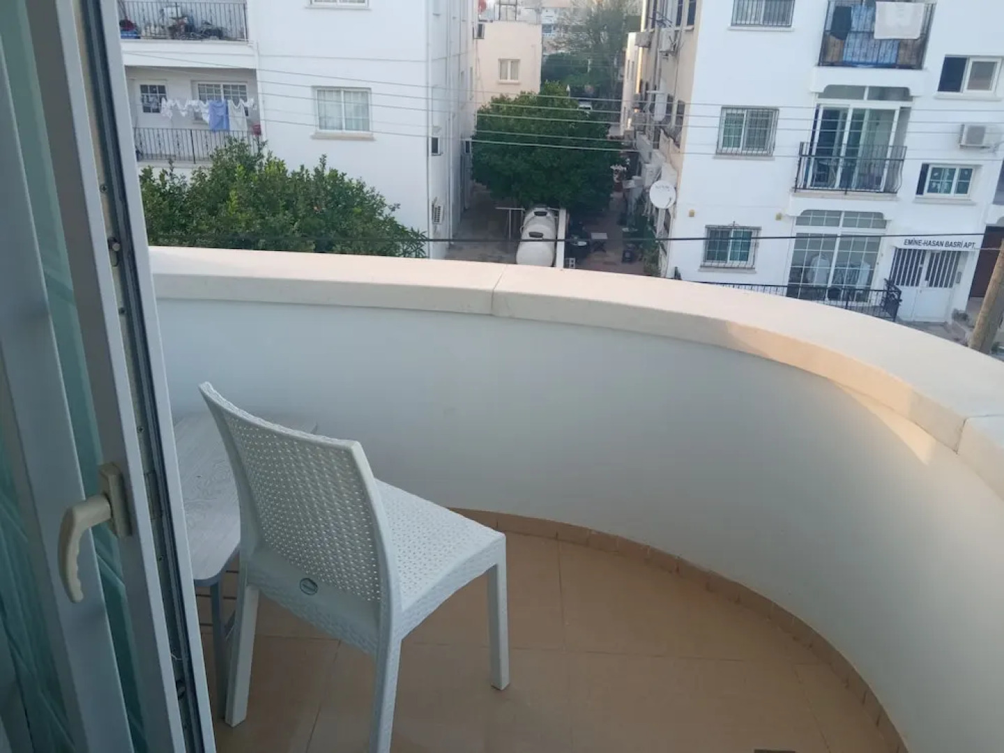 Remarkable 2-bed Apartment in a Great Area Nicosia